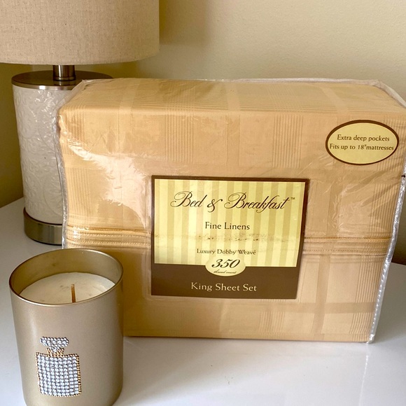 Bed & Breakfast 350 thread 4 pc King sheet set. 100% cotton sateen NWTags - Picture 1 of 9